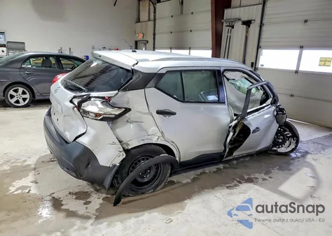 2018 Nissan Kicks S z USA, uszkodzony, nr VIN 3N1CP5CU6JL546443